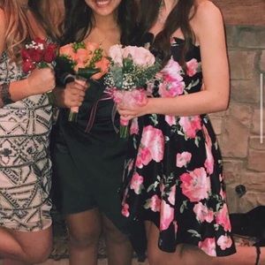 Dillard’s Black Floral Dress Size 1